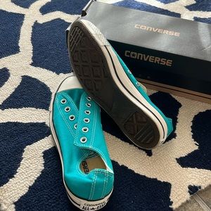 Never worn Converse. Smoke free home.